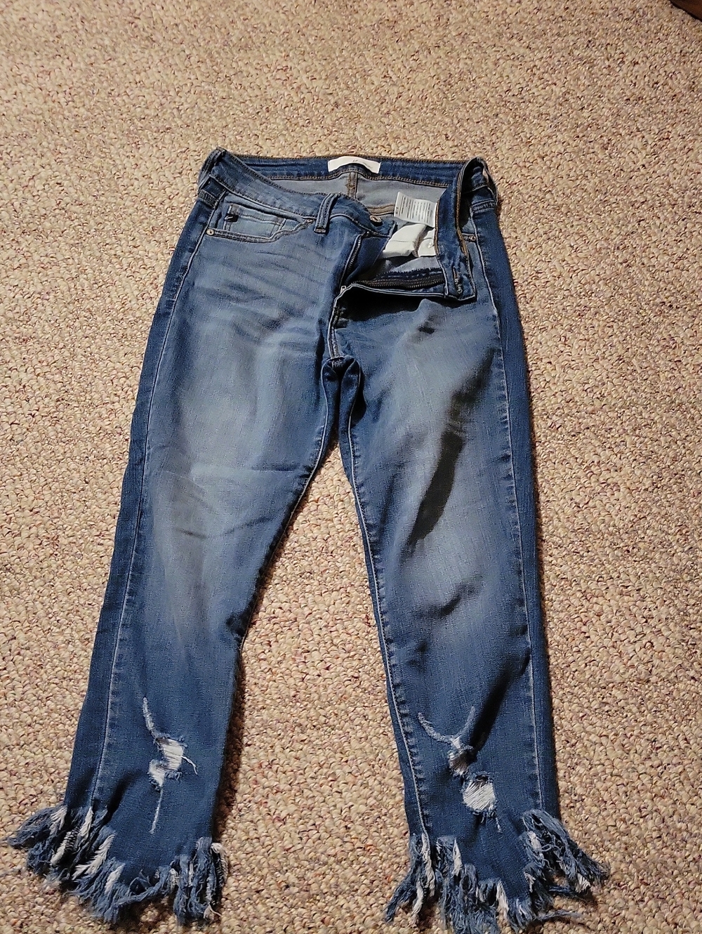 Women's Blue Frayed-Hem Skinny Jeans